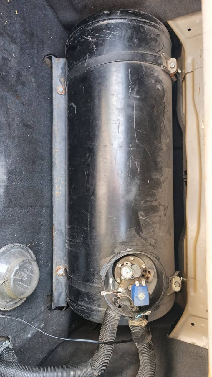 منظومة غاز 6 سلندر ( بي كاز  ) خزان 60 لتر اسطواني كاملة كل اغراضها  شرط الشغل للبيع سعر 300 الف 
مكان كربلاء 
***********
