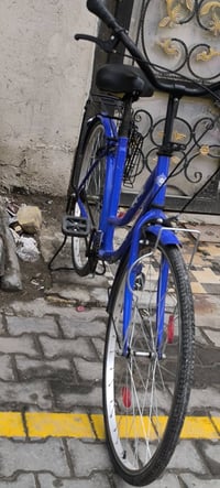 باسكل للبيع حجم 26 ونضيف بعده جديد مو هواي من خذيته والسعر 85 وبي مجال...