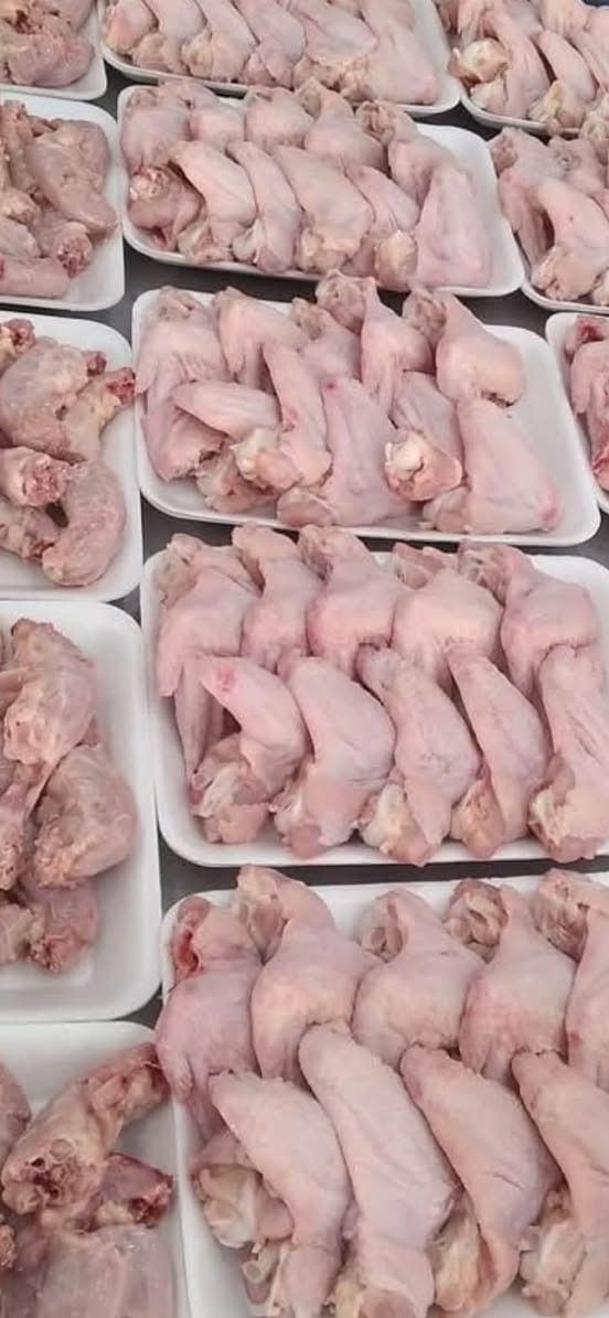 دجاج المجتبى 🐔

ذبح يومي… طازج 100%

نوفر لكم دجاجًا طازجًا يُذبح يوميًا وفق أعلى معايير النظافة والجودة، ليصلكم بأفضل مذاق وأعلى جودة.

✅ ذبح يومي
✅ طازج وغير مجمد
✅ نظافة وتعقيم مستمران
✅ أسعار مناسب
عدنا افخاذ 
صدر دجاج 
جناح 
وتوصيل لكل مناطق كركوك 
للحجز على ماسنجر
او على الرقم ‭***********‬
