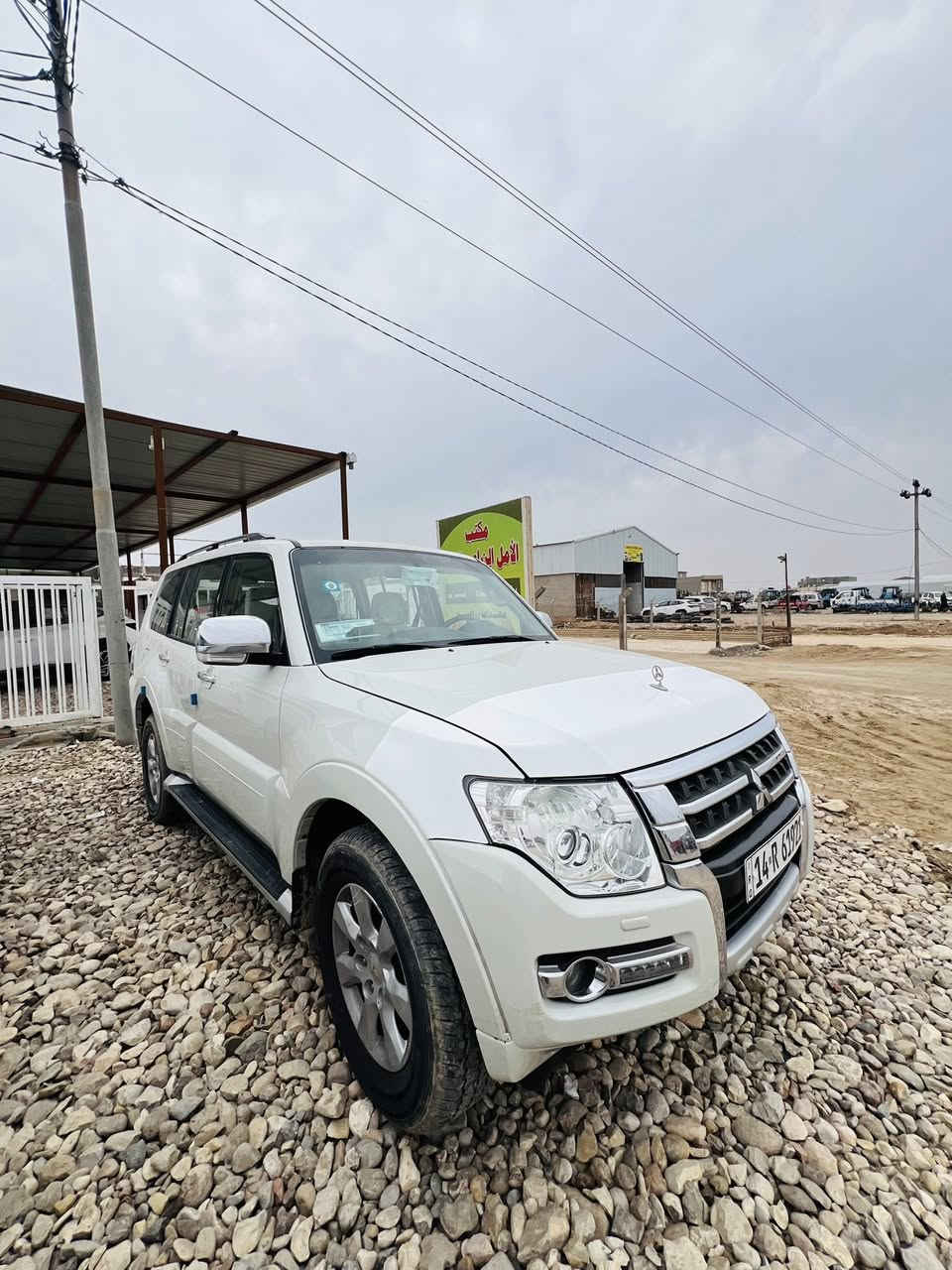 مستيبوشي باجيرو
مديل2016
كير اوتماتيك
محرك 6سلندر 
مكفوله كفاله عامه
ماشيه 100
للاستفسار اكثر  اتصل: ‭0771 347 2192‬
