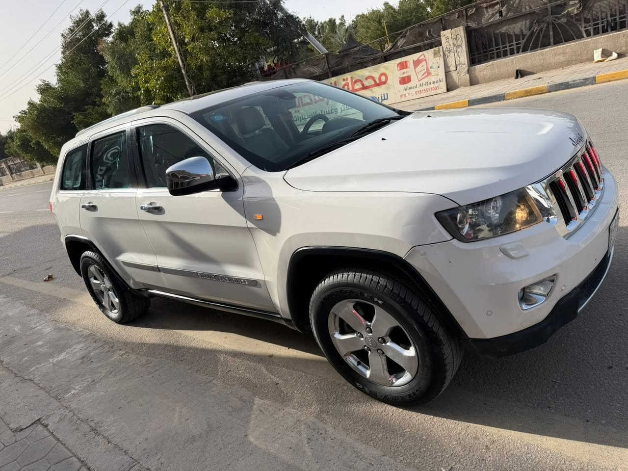 للبيع جيب 2012 خليجي وكالة فول الفول محرك 5700 رقم بغداد بأسمي سيارة جديدة وجاهزة من كل شي كفالة عامة بدون قطرة صبغ السعر 158 للأستفسار ***********
