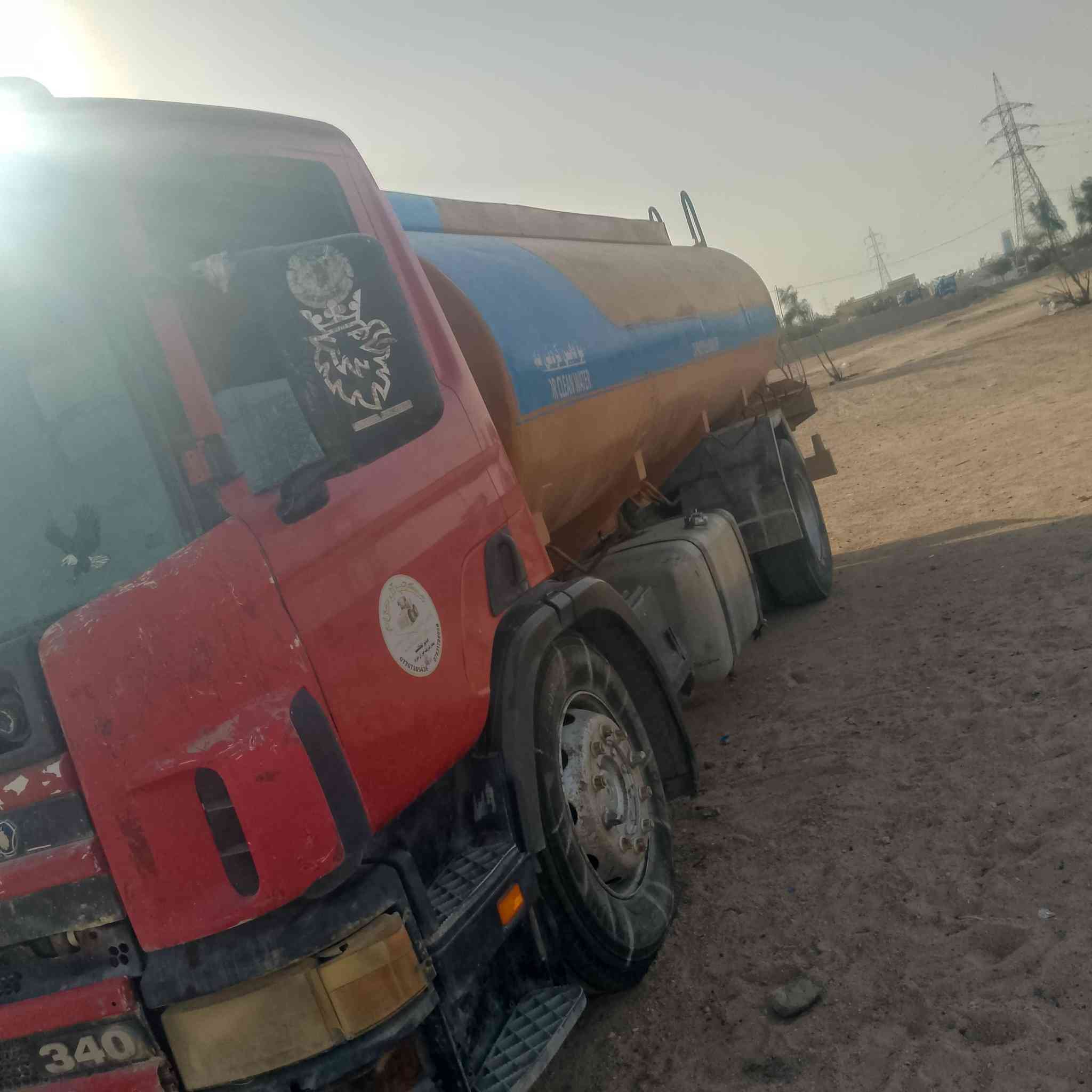 سلام عليكم تنكربومه2004 18 طن محرك انجكتر مكفوله من طول لكول رقم بصره تحويل ثاني يوم سعر 225 وبيا مجال ***********
