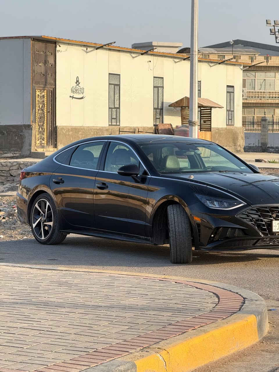 السلام عليكم

SONATA LIMTED 2023

محرك 1600تيربو فول مواصفات فتحة بنروما
سستم الصوت BOSS
فقط اريباك ستيرن
بارد بسيط بلجاملغ الخلفي 
 حادثة مرفوق بلصور فقط بنيد تبديل 
تخم تاير جديد
رقم معوقين بأسمنة
مكان السيارة. السماوة
السعر 185 وبية مجال بسيط 
للتواصل ع  الرقم ***********
