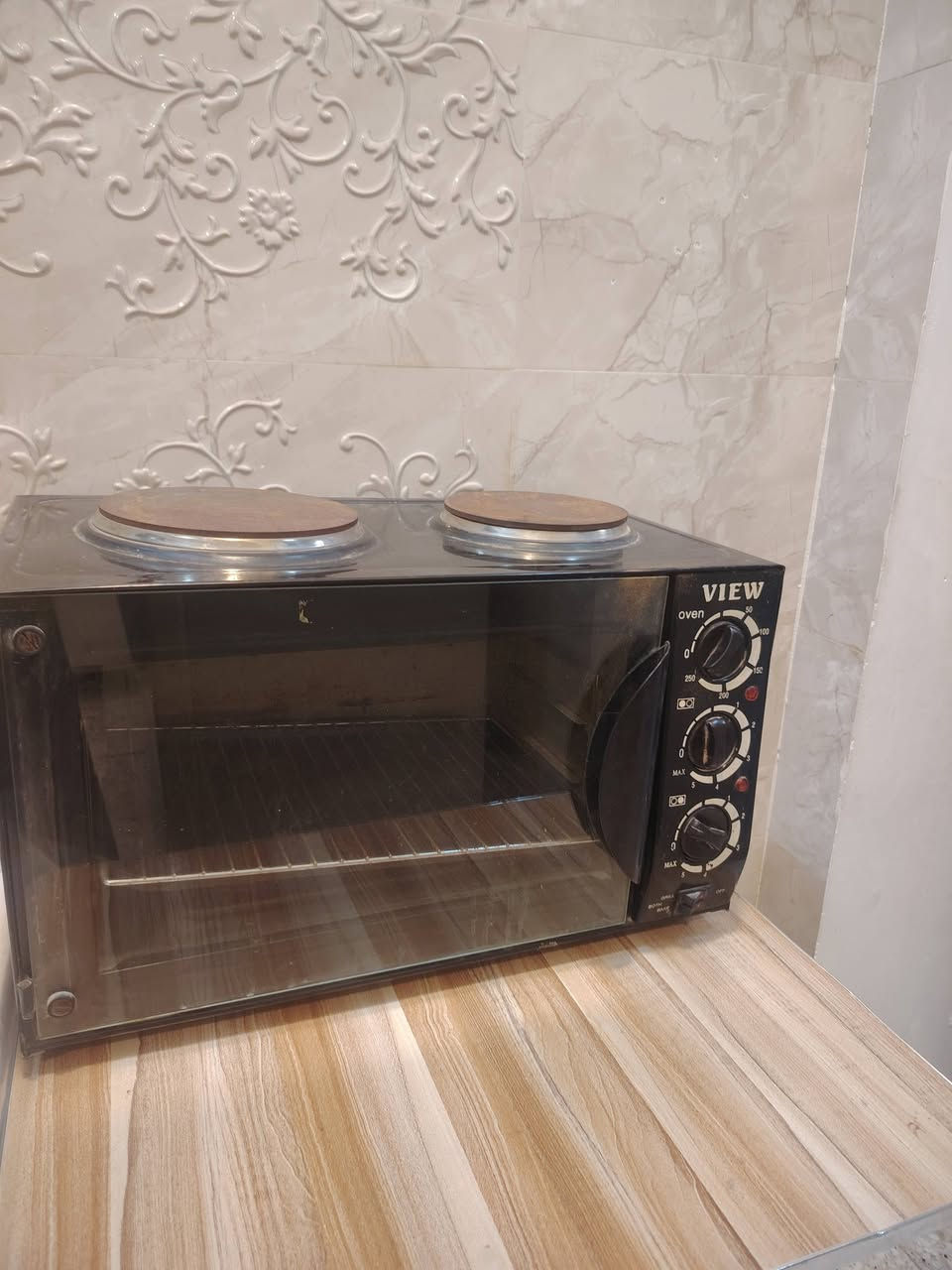 سلام عليكم
اوفن وبي هيتر  للبيع سعر ٥٠


**إذا كنت صاحب هذا الإعلان وتريد حذفه لأي سبب، رجاءا أرسل رسالة إلى الدعم الفني**