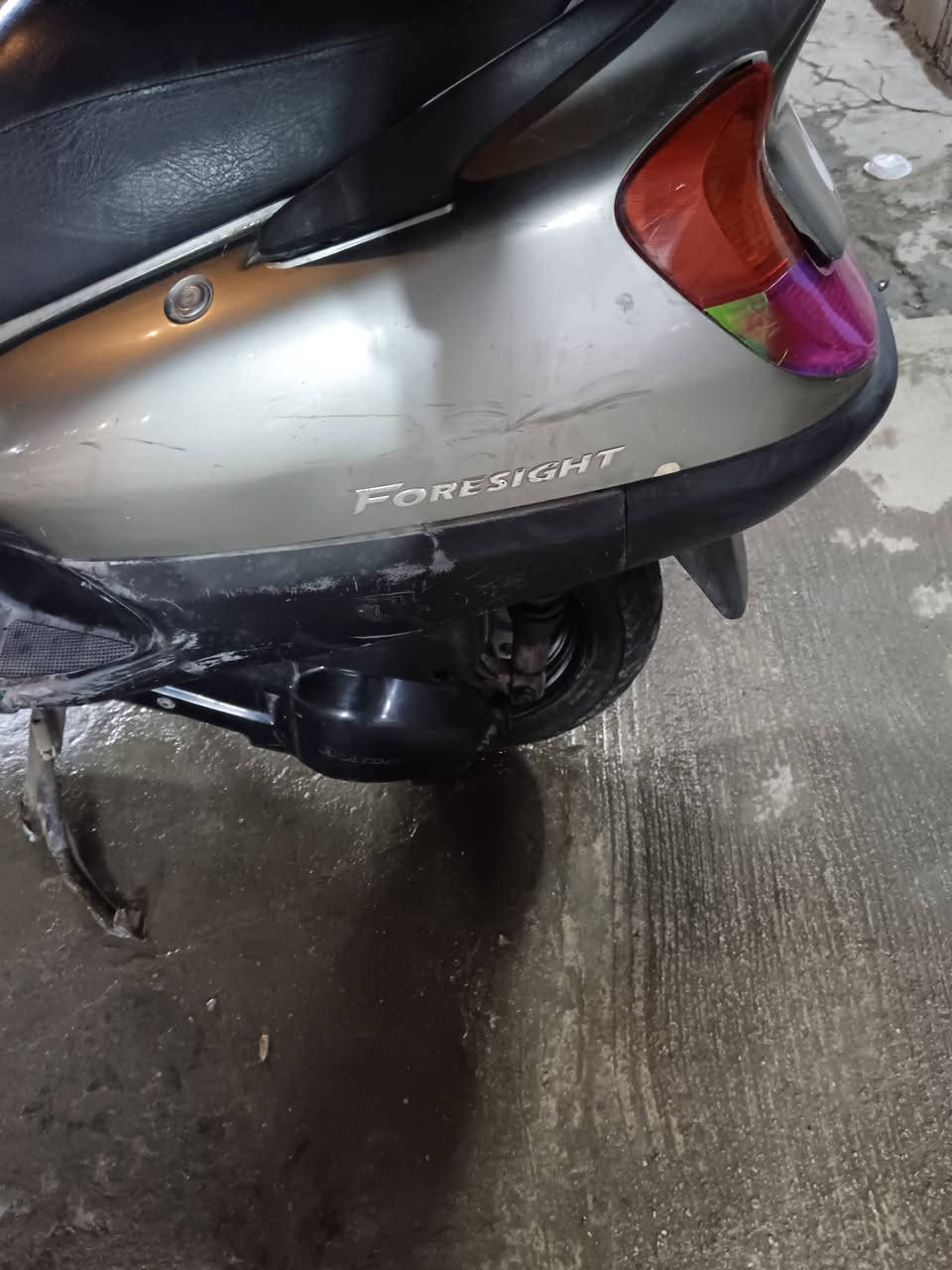 سلام عليكم دراجه سكاي والف مكينه حلوه شلعه معدل كهربايات كامله لايتات زنون تيرات جدد  كفرات بلادي سعر ٣٥٠ الف مستعجل عل بيعه عنوان بغداد الطالبيه ***********
