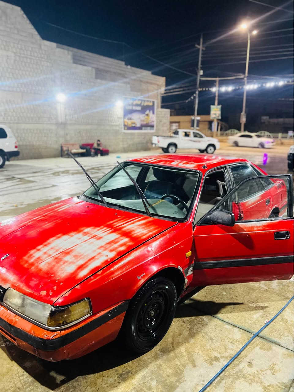 مازدا  ٨تو کابلێتەرە گێڕو مەکینەی زۆر پاکە تایەی تازەیە کارەباهی مەزبوتە ئاڕم بوە ئاڕمەکەی ون بوەگێڕ عادیە ناوی جوانە سەیارەکە مەزبوتە ماڵی فەقیرە سعر 13گڵا گۆڕۆینەویش دەکەم  داعمو لێدراوی قورسی نیە سەقفو شتی بۆیاخ نیە 
*********** حلبجة, السليمانية
