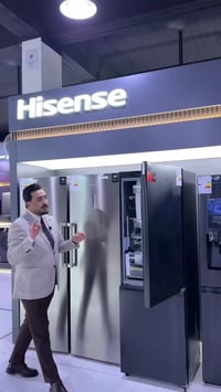 ثلاجة هايسنس • ٣٧٠لتر • انفرتر نو فروست