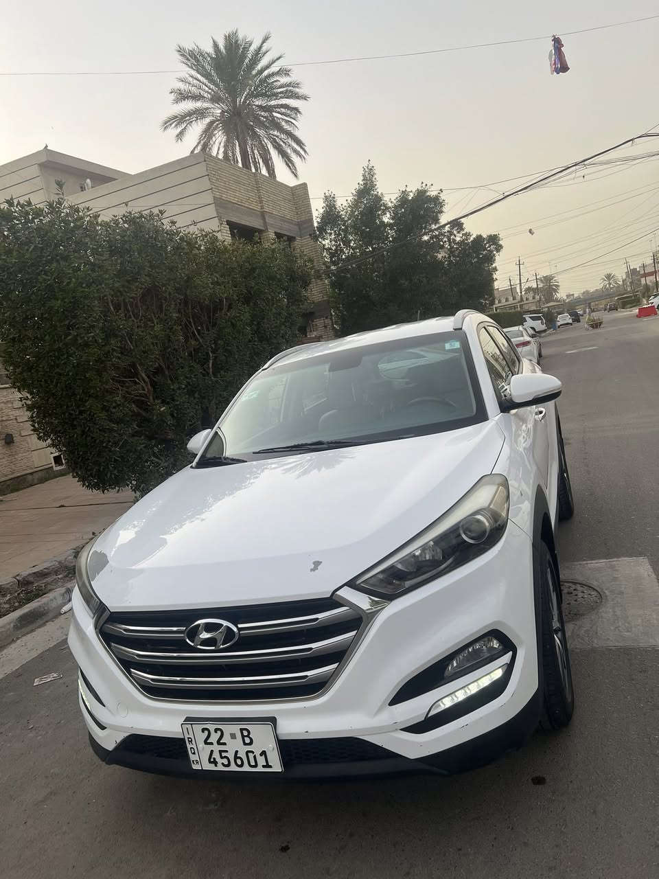 السلام عليكم توسان خليجيه كفاله عامه السياره بيها رصعه صغير بلاديه كير مكينه مامفتوح بيهـن برغي السياره جديده بمعنى الكلمه تخم تاير جديد حداديه ادامه كامله ربع متصرف عليها بيها تكشير بالبنيد فقط مثل ماموضح بالصور السياره ماشيه 99 mil 
مري شفط 
شاشه تاب 
ويل 18 
كشن جلد 
سبير مانازل 

مكاني الكرخ الطوبجي
***********
السعر 168 وبيهـا مجال بسيط
