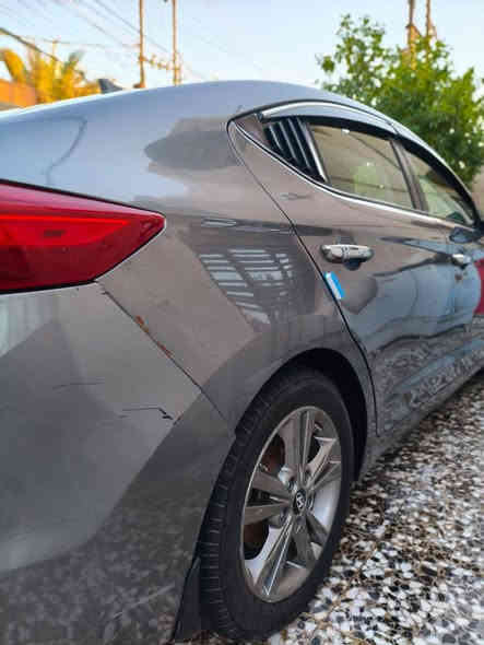 السلام عليكم النترا 2018وارد أمريكي مكينة 2000 دوش كير AT السيارة فول نقاط عمياء فتحة تبريد بيانو تدفئة كشنات ضربتها جاملغ ايمن وبنيد ماشية 140 السعر 128 العنوان بغداد ***********
