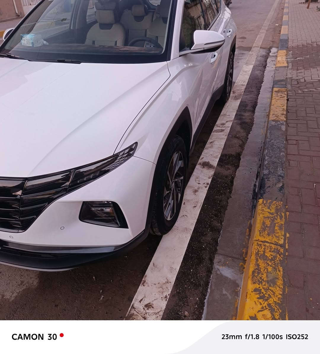 توسان 2024 خليجي
سيارة بيها صبغ ركن الدعاميه ماشر عليه
رقم انكليزي جديد 🆕
ماشية30 الف  
مواصفات فول عدا البانوراما   ‎
مكينه 2000 دوش
بصمه + بصمه ابواب
هاند بريك بصمه 
اشارة ترحيب
كامره دواره 
‏‎دشبول شاشه
مري شفط
تحكمات استيرن
‏‎تبريد قطعتين 
‏‎حساس امامي 
‏‎حساس خلفي 
‏‎درايف مود  
‏‎مقاعد امامية كهرباء 
‏‎بردات أبواب خلفية 
شاحن واير ليس

السعر 220

مكاني 
للأستفسار ***********
