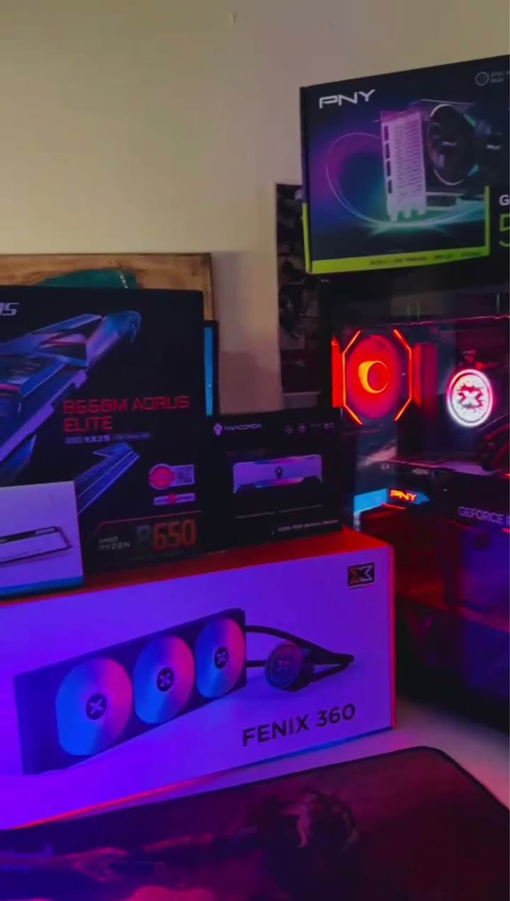 CPU: Ryzen 7 7700

GPU: PNY RTX 5070
Ti 16GB OC Triple Fan

Motherboard: B650M
 AORUS ELITE

RAM: 32GB DDR5 6000MHz RGB

SSD: TEAM M.2
 NVMe PCIe Gen4x4 1TB

Cooling: COOLING FENIX 360

PSU: 850W

Case: Black Case ARGB + RGB Fans

سڵاوی خواتان لێبێ 
کەیسێکی زۆر بەهێز و هەرزان بۆکاری گەیمینگ و دیزاین 
زەمانی ٣ مانگ 
وەک نوێ وایە 
نرخی ٣ ملیۆن و ٢٥٠ 
2100$
گەیاندن بۆ هەموو شوێنێک هەیە 
***********
*********** أربيل, العراق
