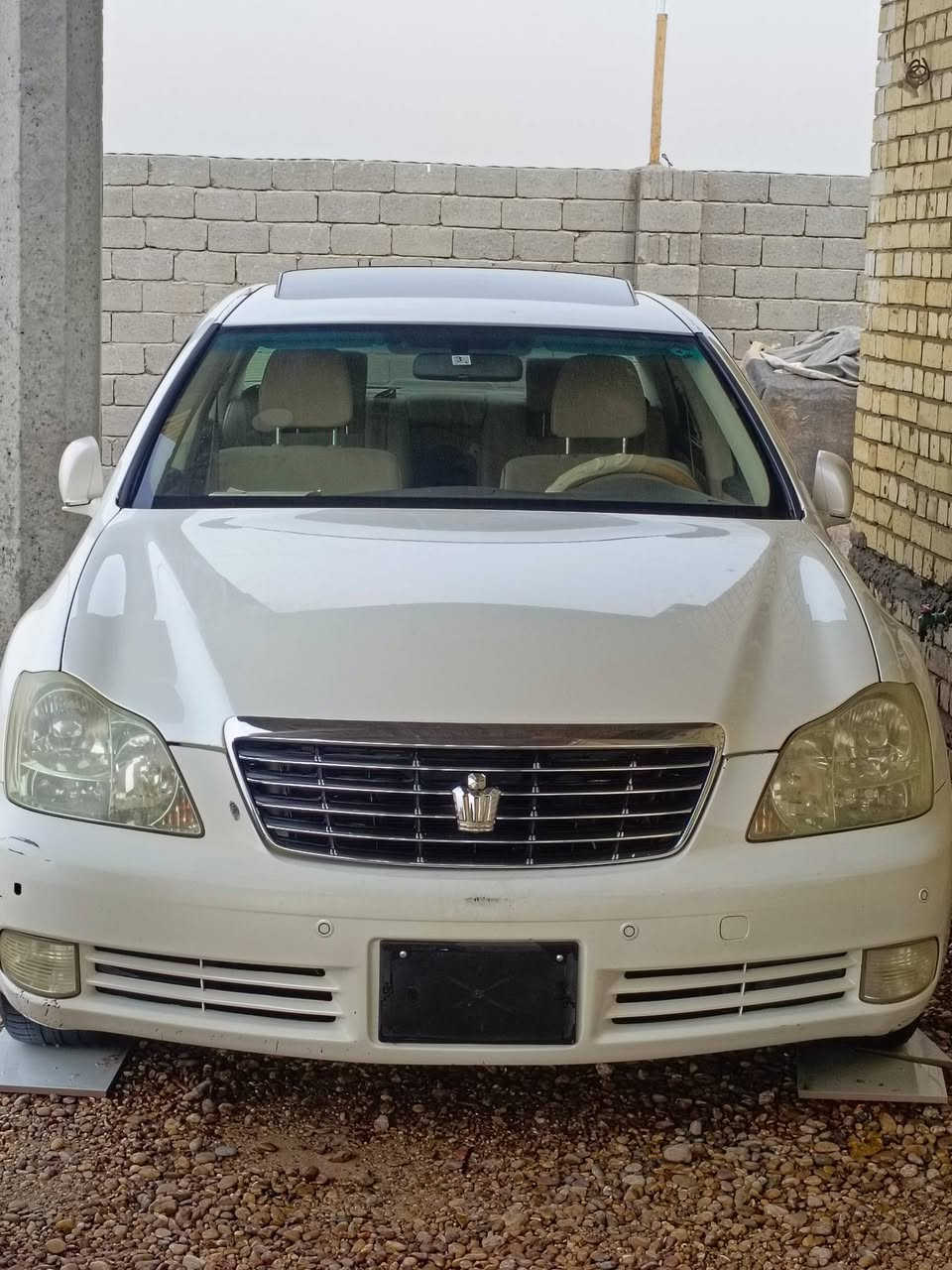 شاهينه ادوات حاويه
مكفولة كفاله عامه كارتون 

فول مواصفات عدا الجلد 

حجر بيه موجود 

***********
