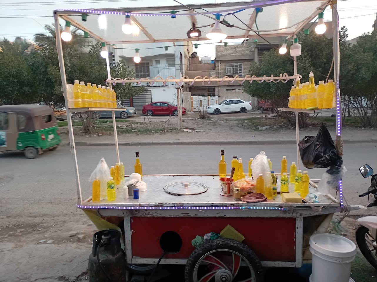 عربانة لبلبي جاهزة هيه والغراض المكان بغداد الشعلة.. الاتصال علئ هذا الرقم ***********
