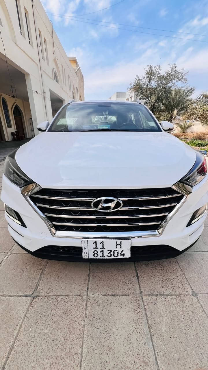 السلام عليك توسان خليجي موديل 20 للبيع او مراوس حسب القناعة سيارة حلو وجاهزه مواصفاته معروفة كشنات كهربائه عدد 2حساس خلفي امامي كامرة دوارة تخم تاير سيارة سياره بصمة وترحيب حلوة وابيع كل نقص حشاكم من النقص رقم بغداد محرك 2000 ملاحظة السيارة بيه تكشير بل صندوق موضح بل صور تحويل مباشر للمشتري الساره 200ورقك بيه مجال قليل حگ الجية مكان المشتل  
للاستفسار *********** حجي وسام
