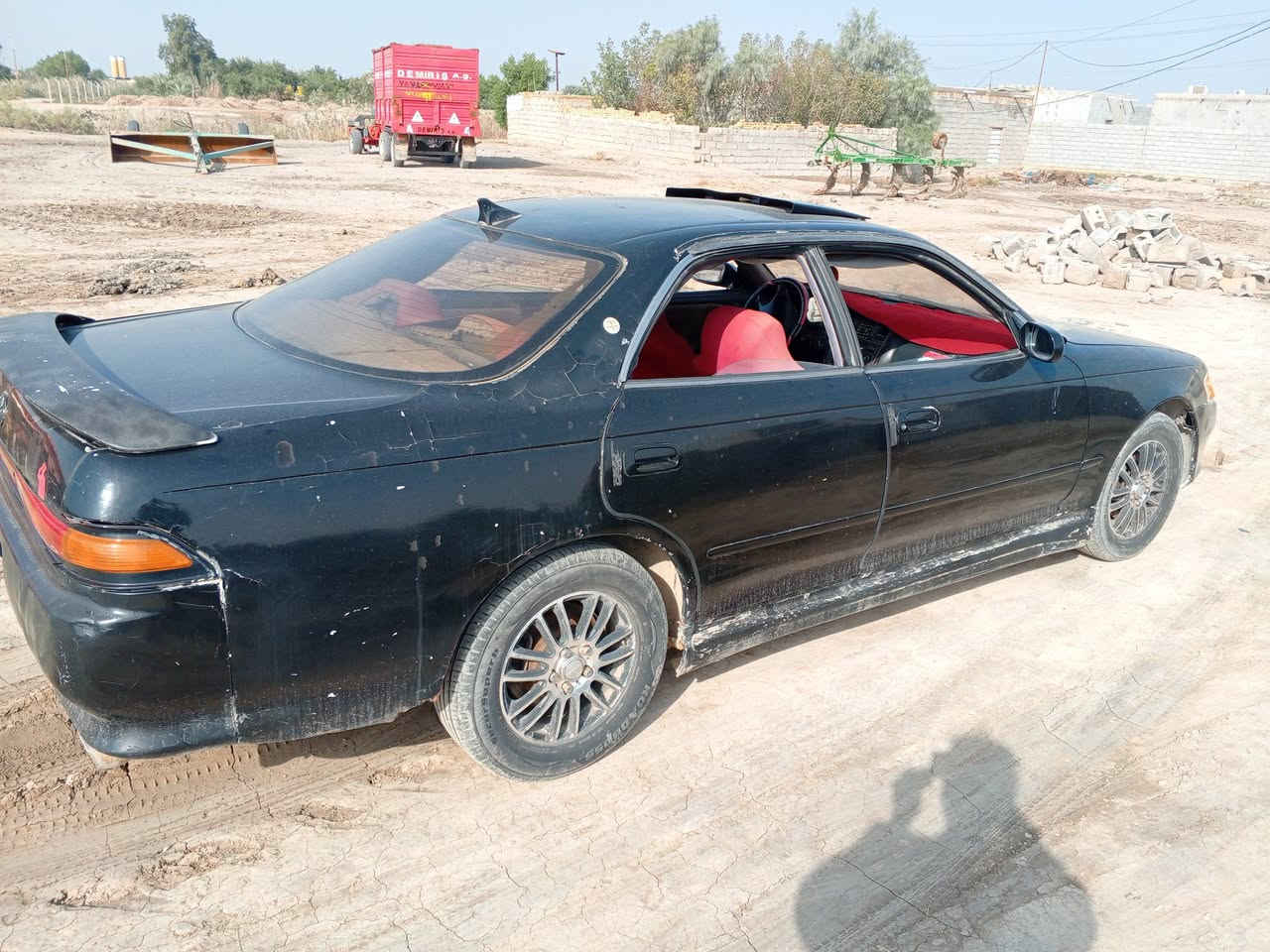 مارك موديل 92 بيها كصه حوض مكينه مستحقه. حداديه وتايرات وكهربائيات شغاله گشرتها حلوه بدون خياس وكاله عامه بسمي كير يشلع شلع راعيها الشرعي شطره مكاني دوايه السعر 27 وبيها مجال بسيط
