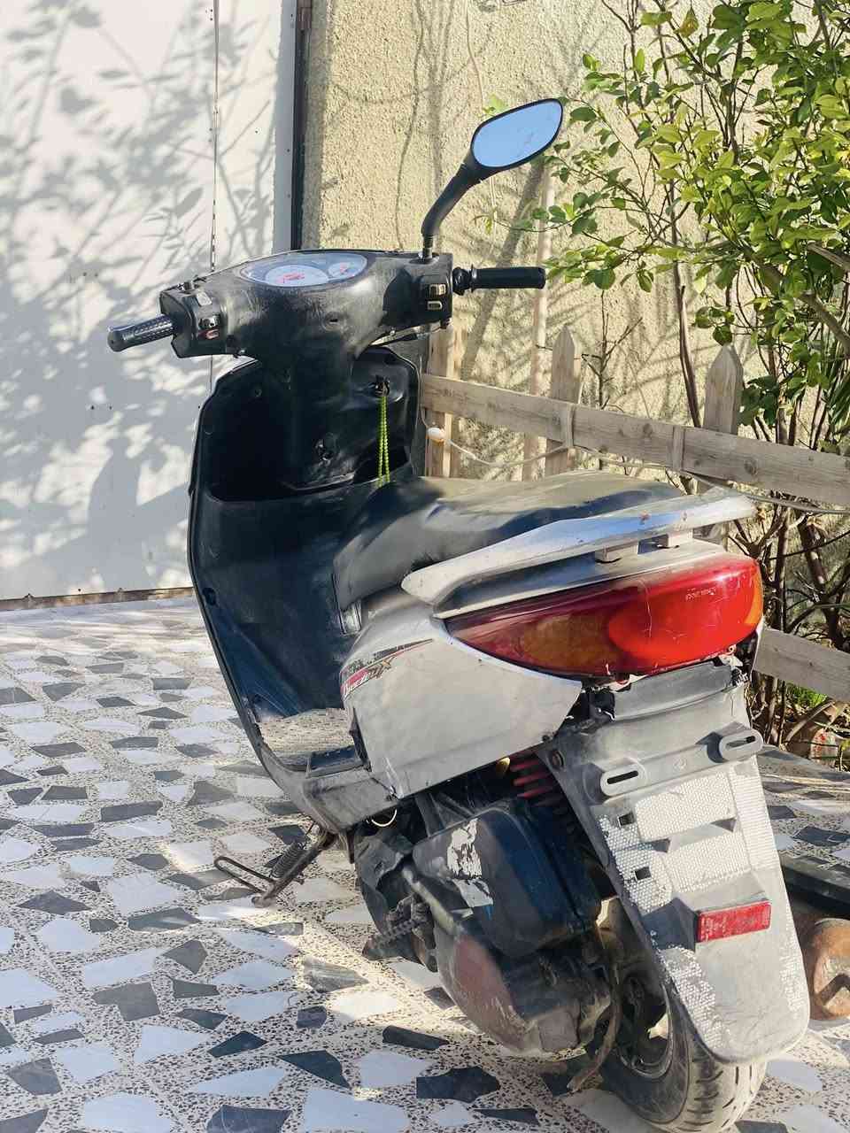 السلام عليكم
دراجة ابريد 140مكفولة كفالة عامة 

سلعة ومعدل دراجة ممفتوحة ابلدي 

كهربائية كلاهة شغالة نكرت هندر

المكان بغداد الشعب بوب الشام 

الرقم ***********

السعر 400 وبيه مجال
