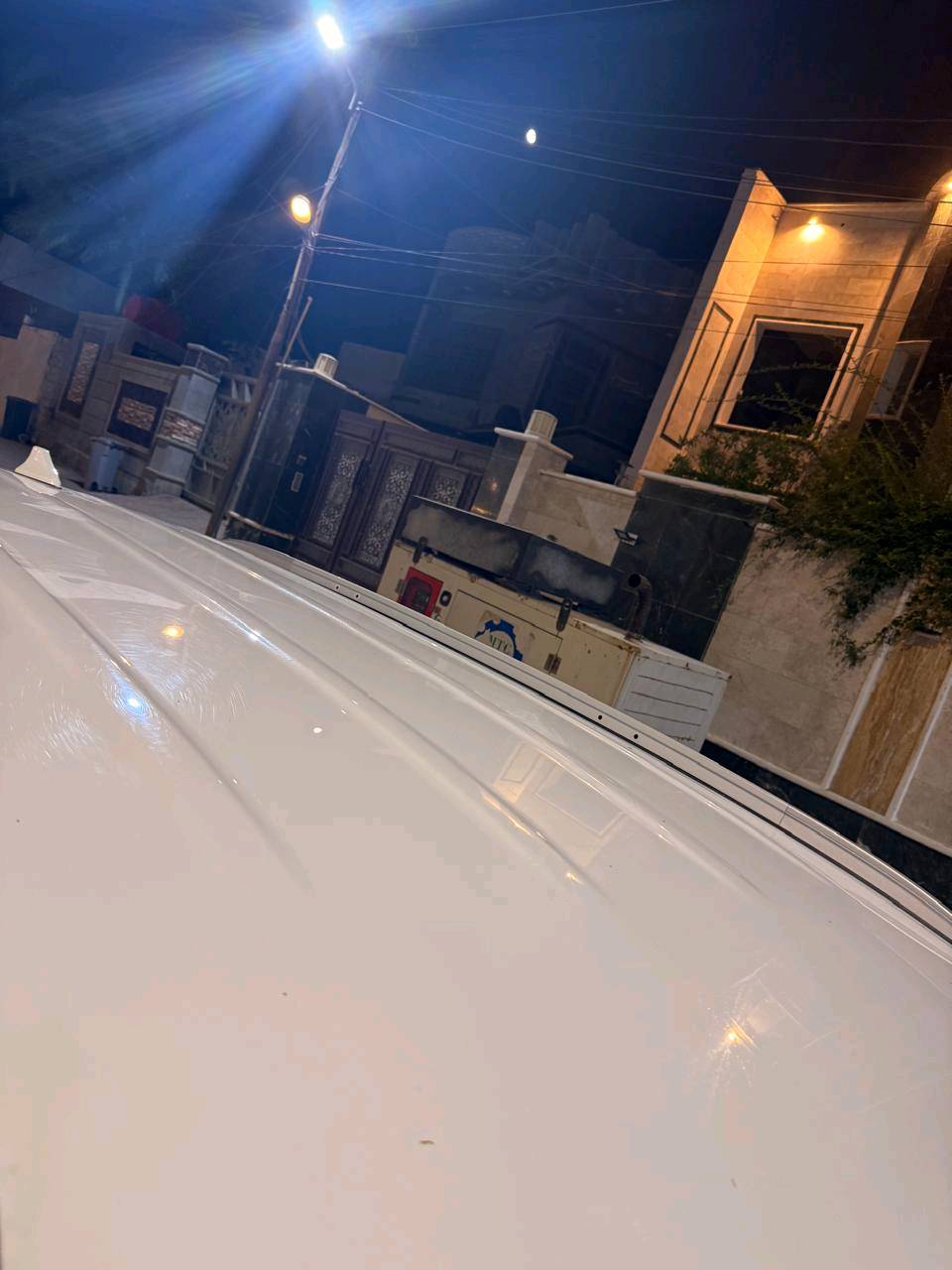 سورينتو للبيع كلين بس بيها رصعه خفيفه جدا ترجع pdr والسياره نظيفه حيلل ماشيه 93 الف نص فول