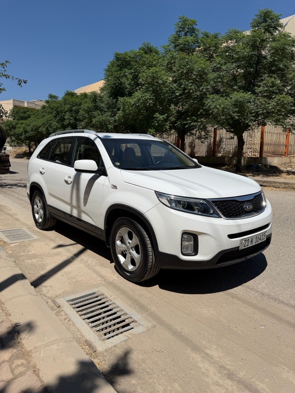 کیا سورینتو ٢٠١٤ 
محرک ٦ سلندەر v6 3.5 محرك مامفتوح 
‏سنوية جديد 
‏سيارة بدون ‏صبغ بدون تعديل بارد  كفالة عامة 
‏سعر السيارة ١٩٩ $ ‏بها مجال***********