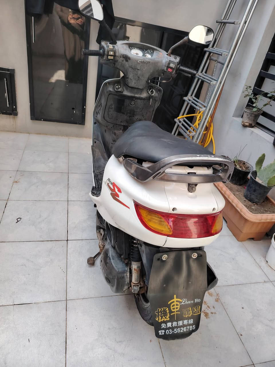 للبيع فراشه حاويه كلهه بلاديه سوادات جارده مكينه ناعمه شلعه فول كهربائيات كلهه شغاله سلف هندر كامله علفحص السعر425اي استفسار ***********عنواني نجف موجود واتساب
