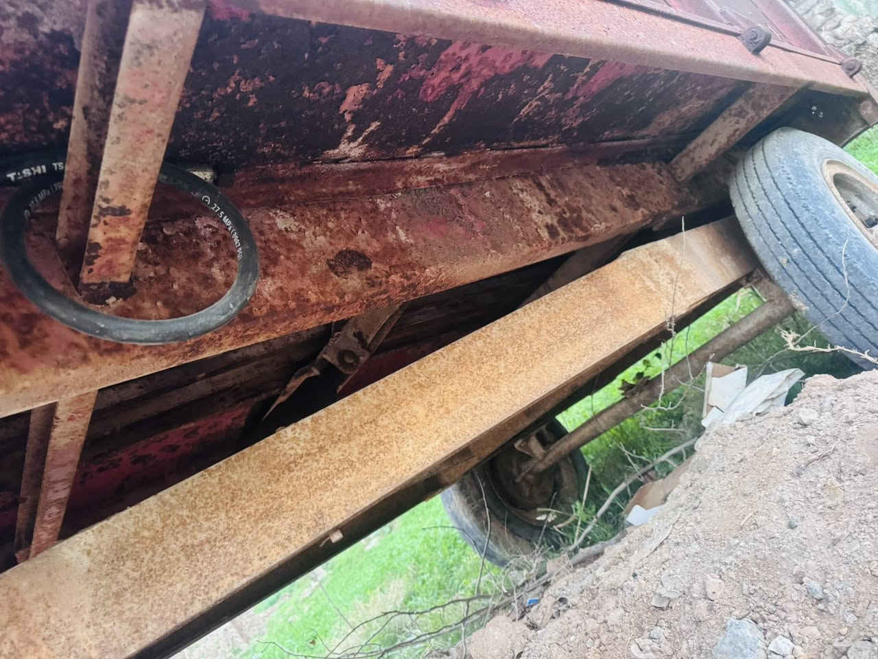 السلام عليكم للبيع عربانه سكندريه جاهزه وكامله ونج صونده مكانه كربلاء ***********
