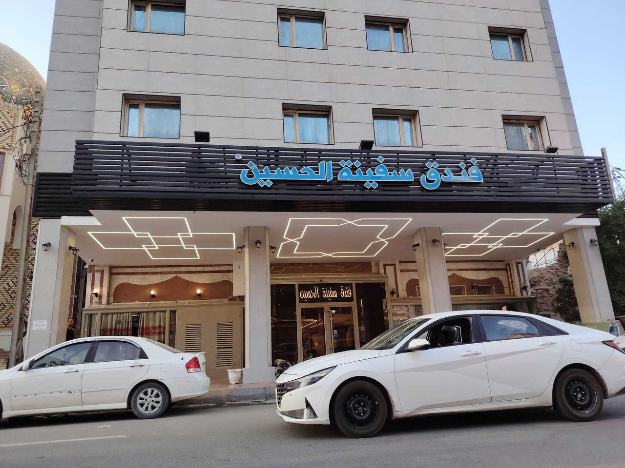 🔹 لماذا نحن خيارك الأفضل؟
✔️ مواد عالية الجودة
✔️ تنفيذ دقيق وسريع
✔️ جميع التصاميم قابلة للتنفيذ، سواء من صفحتنا أو أي فكرة تختارها

📌 ملاحظة: الأسعار تختلف حسب المواد والتفاصيل المطلوبة.

📞 للاستفسار والتواصل:
📲 *********** (متاح على واتساب)

🏡 مصطفى الزهيري – لأن لكل مساحة حكاية، دعنا نُصممها لك
