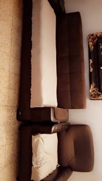 ١٠مقاعد • ينفتح سرير • ضرر بسيط باليد