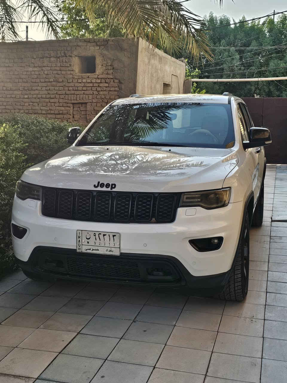 السلام عليكم
السلام عليكم

جيب بلاك توب خليجي وكالة موديل ٢٠١٩ للبيع 

ماشية ١٨٨ الف كيلو 

التفاصيل 

فور ويل

كشنات جلد كهرباء 

شاشة كبيرة

حساس امامي وخلفي

رادار جانبي وخلفي

مع توقف خلفي تلقائي 

فتحة سقف 

كامرة خلفية اصل 

الملاحظات 

السيارة بيها كازكت مبدل فقط

والحمد لله السيارة خير من الله 

تم صبغ الدعامية الامامية بسبب شخوط صبغ جمالي فقط

البنيد بي رصعات اثنين

بارد مقدار شبر بالجاملغ الامامي الايسر

والرصعه بالجاملغ الخلفي مصورها

السيارة جاهزة 

تايرات نظيفة تبريد خير من الله وبعد معروف تبريد الجيب بقوته

السيارة بالنجف 

السعر 235
رقم موبايل ***********
