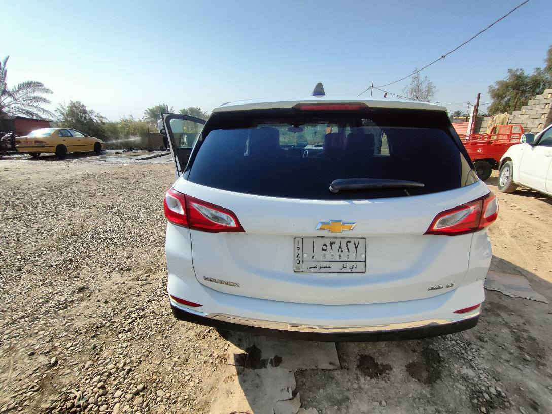 شوفر ليت كيونكس  موديل 2019 رقم ذي قار للبيع  حسب القناعه حادثهه كما موضح  مرفقه بالمنشور  السعر 135 للاستفسار الاتصال ع الرقم *********** المدينة, البصرة
