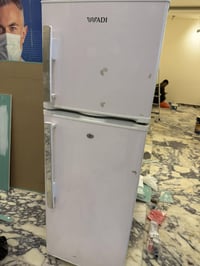 ثلاجه بسعر ١٠٠ الف زيونه ٠٧٧٣٣٢٥٥٥٦٦