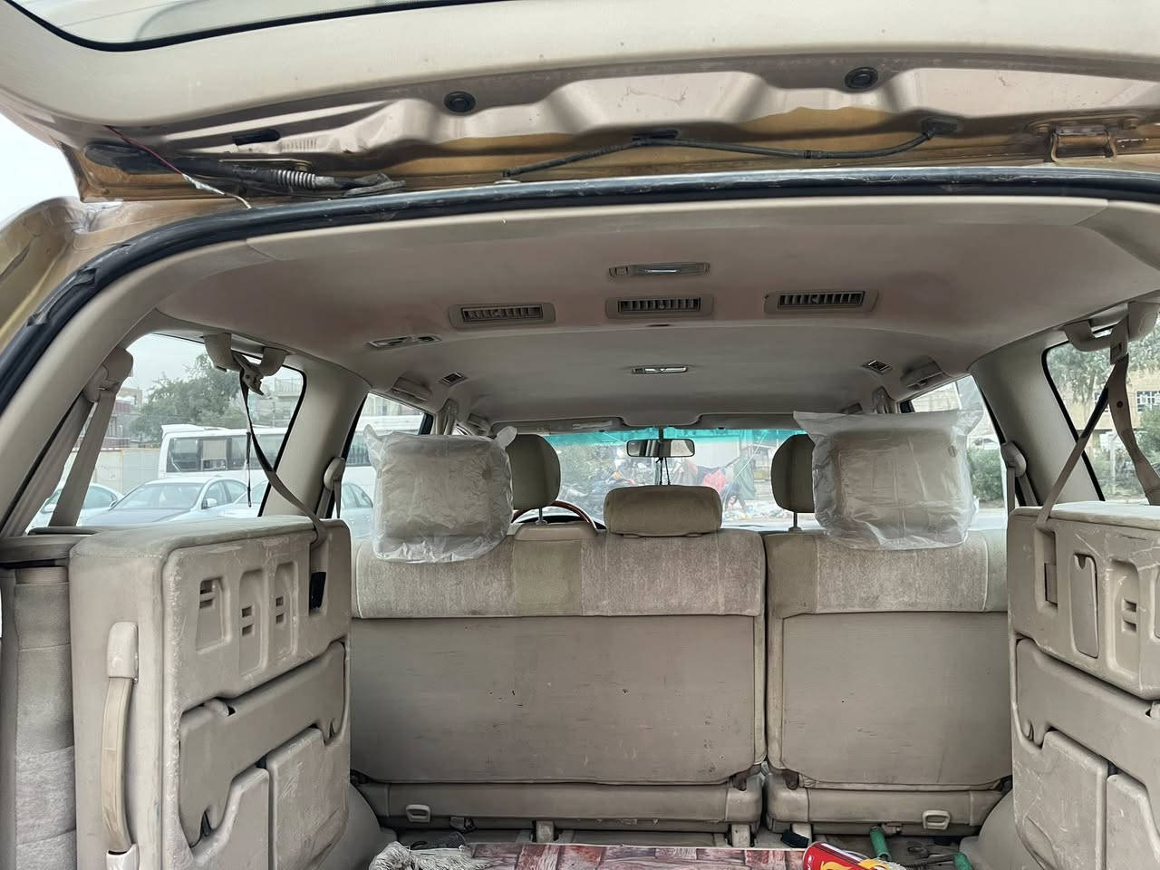 السلام عليكم تويوتا لاندكروز موديل 2007 مكفول بدون صبغ كير محرك مكفول رقم بغداد الدولي  باسمي مكينة 6 سلندر تخم تاير حداديه جديده تبريد ثلاث قطع ثلاجه جانبيه مكاني بغداد الهاتف ***********السعر 185
