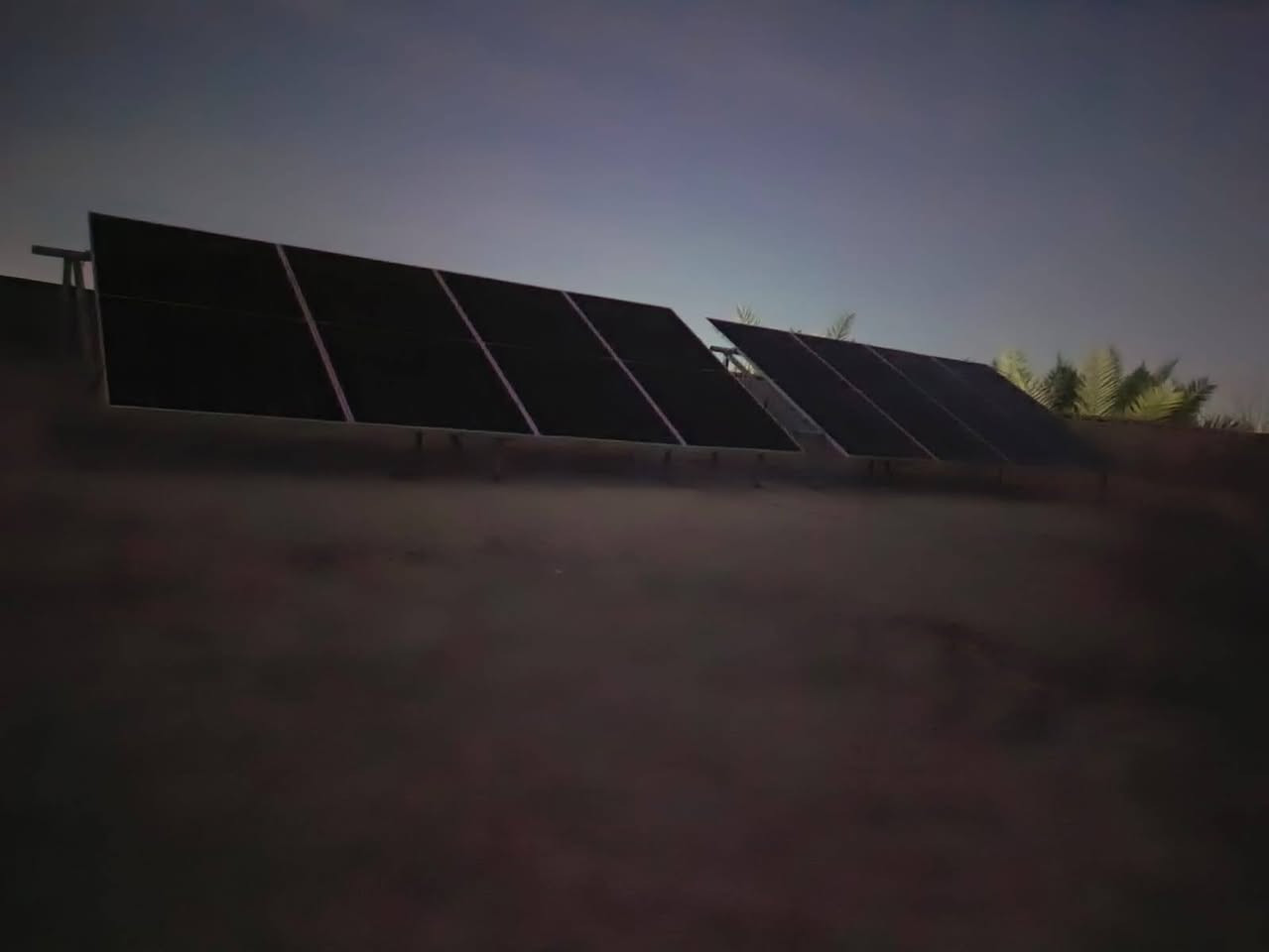 شركة الشروق للطاقة الشمسية النظيفة
خيارك الامثل نحو مستقبل نطيف ومشرق

تم بحمد الله تنصيب  منظومة طاقة شمسية نظيفة 
  في محافظة كركوك قضاء الحويجة قرية شميط 

للخال ابو محمد 
الف مبارك يستاهل كل خير 

 / الاثنين / 26/ 1 / 2026

 قدرة المنظومة 
👍  14 أمبير ليلي و 16 أمبير نهاري 🔅 💫💥

مكونات المنظومة
بطاريه 15 كيلوواط عدد 1 
اتفيرتر 11 كيلو واط   عدد 1
الواح عدد 8

عاشت ايديكم الكادر المميز
بقيادة الأستاذ ناظم الصحن 
و  الأستاذ عياد الجبوري 

مواد اصليه من ارقى الشركات العالمية 
ضمان حقيقي مع وصل مختوم باسم شركتنا 
صيانة  كادر متخصص في صيانة المظومات بشكل دوري وفي اي وقت  

شركة الشروق للطاقة الشمسية النظيفة مستعدون لشد وتنصيب الطاقة الشمسية خارج وداخل المحافظة وبسعر مناسب جدا 
متوفر منظومات طاقه شمسيه ونقد اقساط عن طريق ماستر كارد او كي كارد الرافدين حصراً 
موبايل 
 استاذ سعيد *********** 
استاذ ناظم ***********
استاذ عياد ***********
