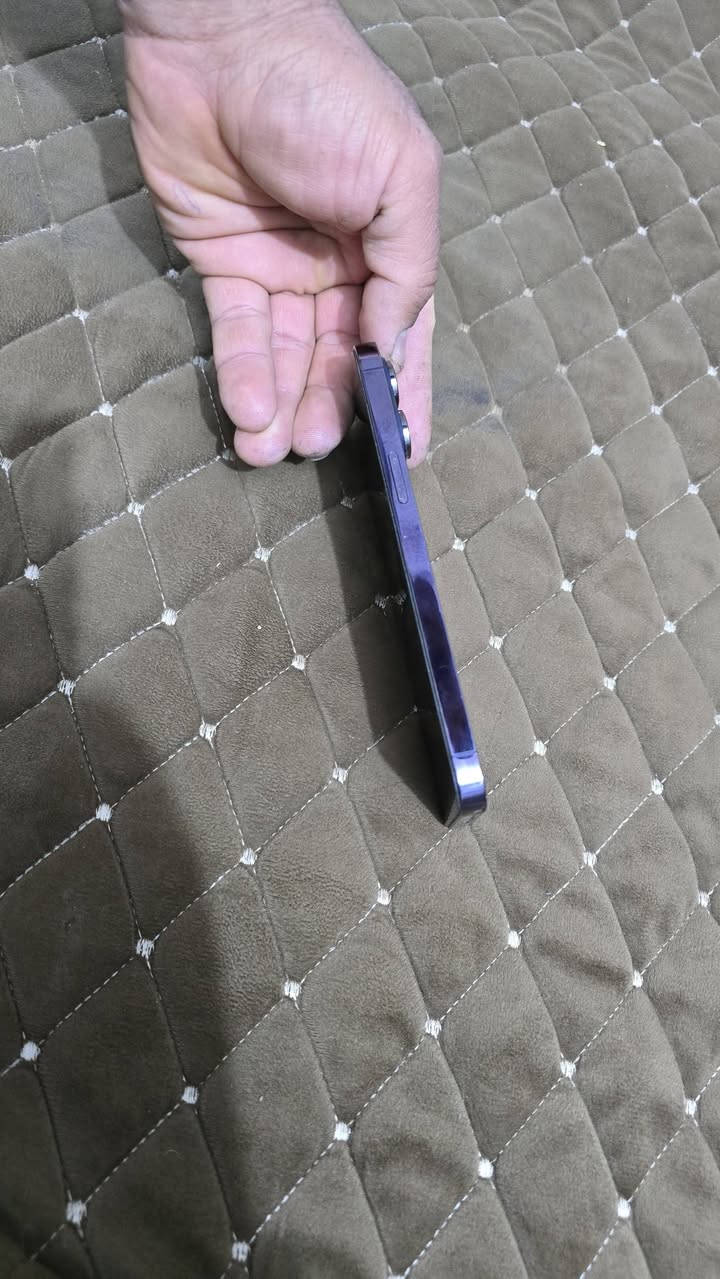 السلام عليكم جهاز 14 برو ماكس ذاكره 256 شرق ألاوسط مامفتوح بطاريه 85 اصل محدث اخر الأحداث  سعر 925 بي مجال ***********
