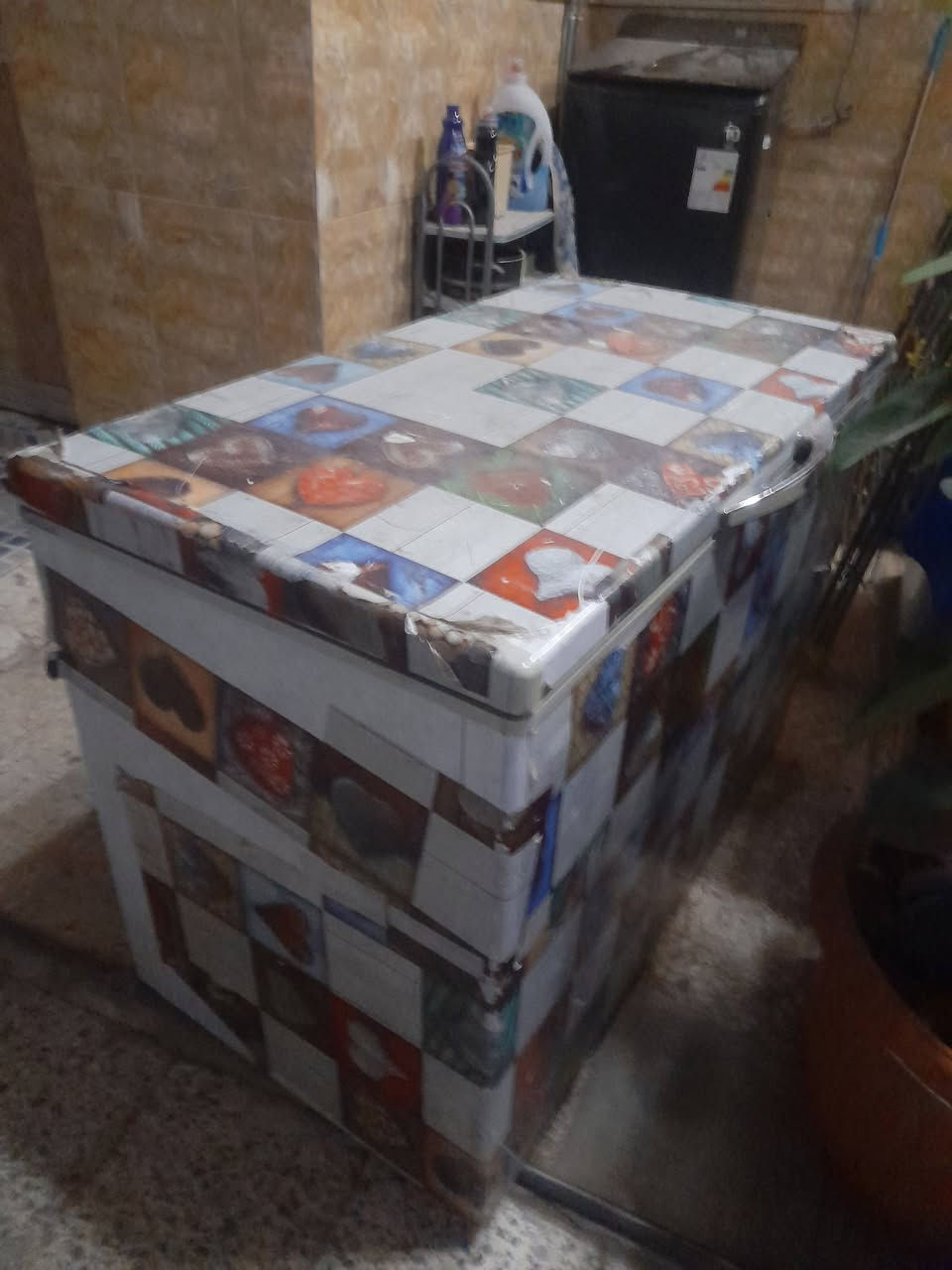 مجمده نظيفة ب٧٥ الف
اتصل ع رقم ***********
