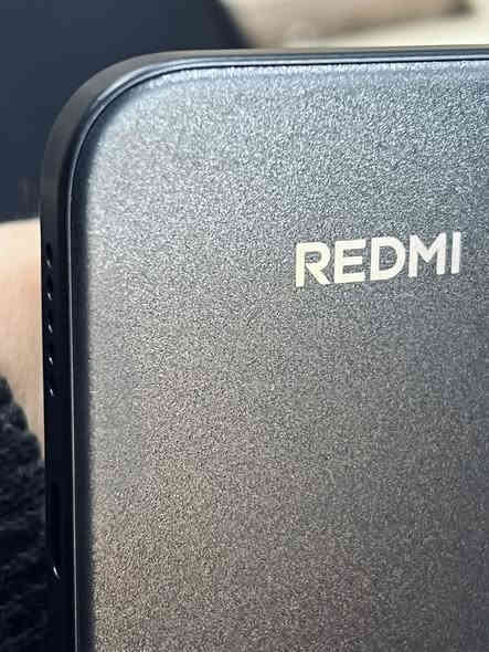 البيع"  نقد و أقساط " 

أحدث جهاز من 𝐱𝐢𝐚𝐨𝐦𝐢 🔥
هاتف ريدمي 𝐑𝐄𝐃𝐌𝐈 𝟏𝟓𝐂 📱

- شاشة عملاقة بقياس 6.9 بوصة 
- معدل تحديث 𝟏𝟐𝟎𝐇𝐳 لعرض اكثر سلاسة
- بطارية 𝟔𝟎𝟎𝟎𝐦𝐀𝐡 مع شحن سريع 𝟑𝟑𝐖
- كاميرا بدقة 𝟓𝟎𝐌𝐏 صور أوضح وتفاصيل أدق
- معالج 𝐇𝐞𝐥𝐢𝐨 𝐆𝟖𝟏 𝐔𝐥𝐭𝐫𝐚 تجربة ألعاب ولا أروع
- مقاوم للماء والغبار بمعيار IP64
- أحدث نظام 𝐀𝐧𝐝𝐫𝐨𝐢𝐝 𝟏𝟓 مع واجهة 𝐇𝐲𝐩𝐞𝐫𝐎𝐒

الأختيار الأمثل لمن يبحث عن الأداء المتميز 🤩
‏‎
موقعنا : قضاء الفجر - شارع 30 - مجاور فلافل حمادي - مقابل مقهى سيد شمخي 
للحجز و الإستفسار مراسلة الصفحة أو الإتصال *********** 📞
