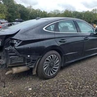 سوناتا 2024 هايبرد  حجز بلعربون  تقريبا 20 يوم الى شهر تنزل بلامارات  ...