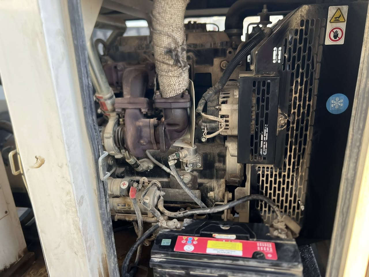 يا الله للبيع بيركنز انگليزيه المنشأ 50 كيفي شرط الشغل. مولد برغي واحد ما مفتوح بيه بعده على وضع الشركه  ناصريه 

مشتغله 2709 ساعه 
واتساب ***********
السعر خاص
