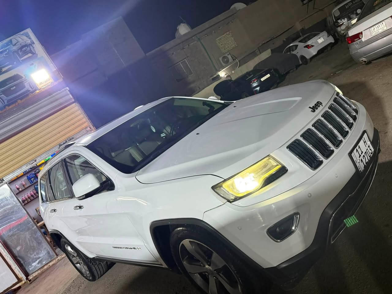 اسلام وعليكم
اقره المنشور كلشي مذكور بي

جيب  خليجي  2014 لمتد 4x4 فول 
سياره بيها قطعه وحده بس صبغ باقي كفاله
رقم بغداد بسمي تحويل ثاني يوم
سياره جديده بل كارتون كلوب ماكو بل دشبول
حجم المحرك : 6سلندر 3600  
ماوس وضعيات قياده الفور ويل 
* بانوراما
*اناره ترحيب 
بصمه دخول ذكي
*صندوق كهربائي
*شاشه كبيرة
*كامره دواره
*كشنات الاماميه كهربائي 
*خزن وضع المقاعد والستيرن 
*شفتات ستيرن 
* حساسات خلفية وامامية 
*دبل كزوز 
*ستيرن كهربائي متحرك  
* كشنات امامي تبريد 
* ستيرن تدفئة   
* لد امامي ~لايت زينون بلادي   
*دمام خلفي
*ايكو
*تبريد قطعتين
* سستم صوت ٩ سماعات دمام خلفي 
* اشارات مرايا 
*كير طيارة 8 نمر 
* تحكمات ستيرن 
* تدفئة مرايا جانبيه 
رقم بغداد
الاتصال- ***********
215السعر
