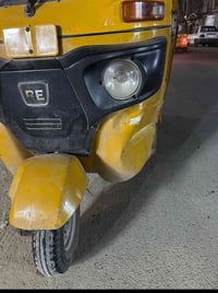 شباب العنده تكتك ويريد سايق يصعد بيه موجود ومكانه بل شعب والعنده لا يق...