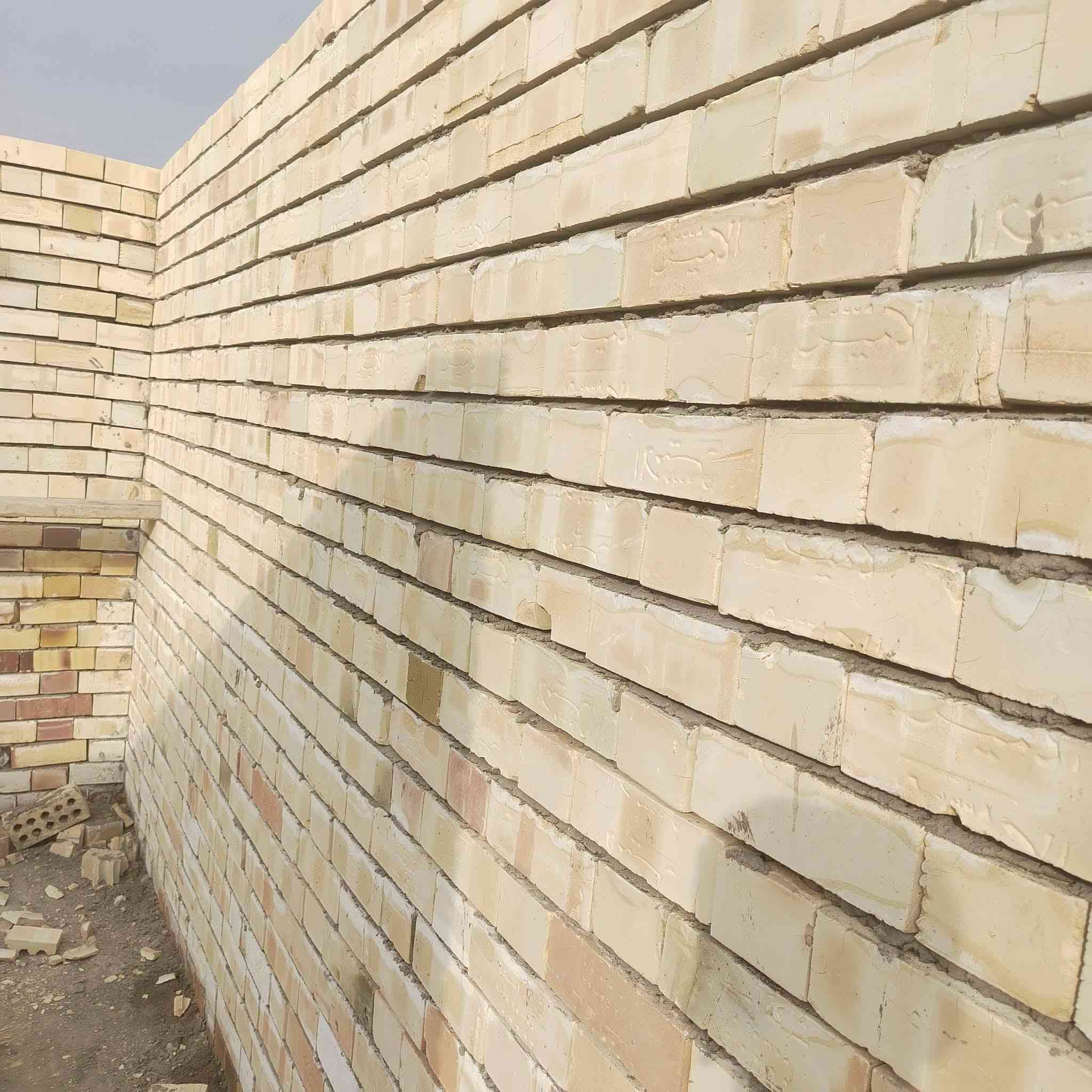 خلفه بناء متفرق حالين استلام مهندس وهاذه رقمي *********** وبلخدمه
وموعد مضبوط
