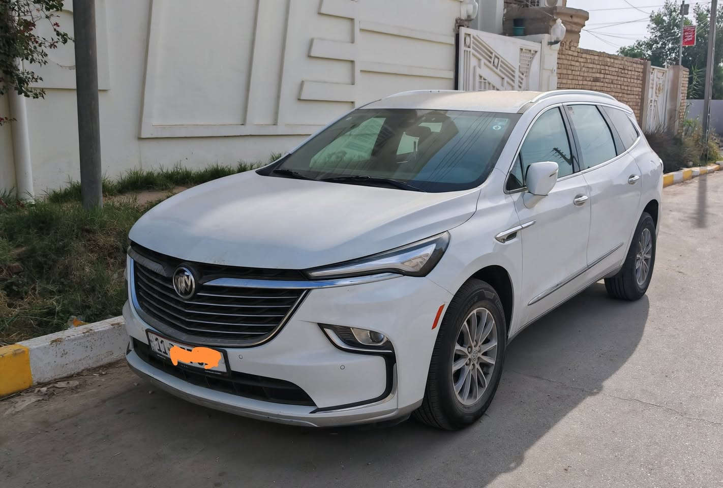 بيوك انكليف اسينس
2023 
حادث خلفي بدون ايرباك 
سيارة على وضع الشركة فقط مبدل قبق الجنطة 
رقم بغداد 
للاستفسار الاتصال او المراسله 
***********
