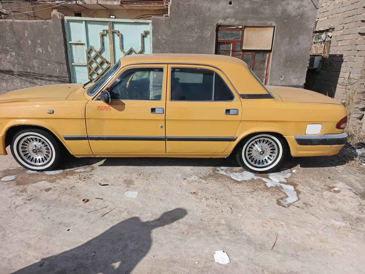 فولكه رقم بغداد
للبيع السعر 45 وبيه مجال 
العنوان ذي قار سوق الشيوخ ***********
