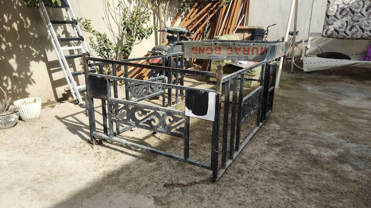 چنچ ستوته للبيع ..سعر ١٥٠ وبي مجال .***********
