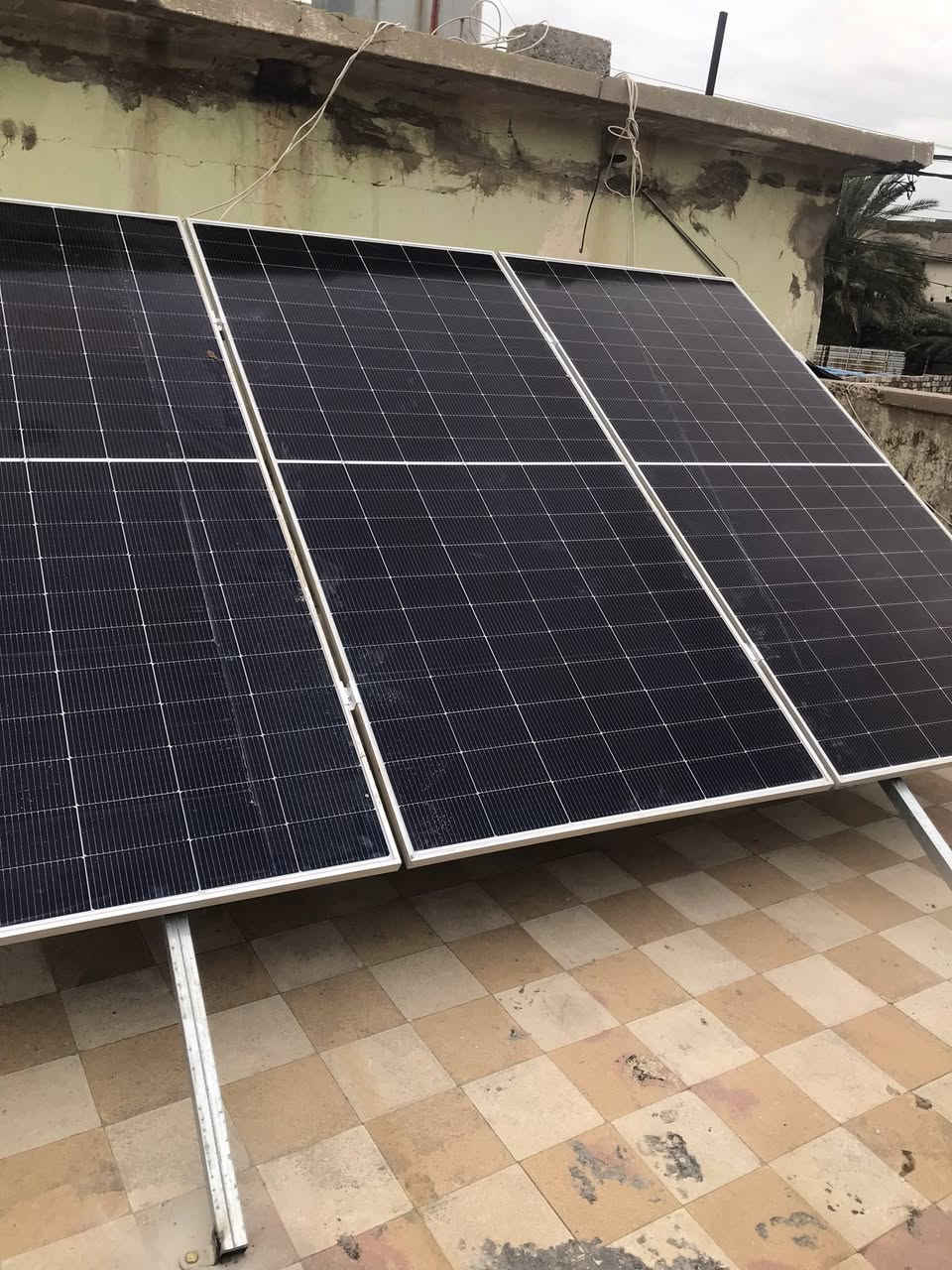 تم بفضل الله تركيب منظومة طاقة شمسية 
للاخ دحام في الموصل حي الگلاوات 
بواقع 6 امبير نهاري وا 5 امبير ليلي 
تضمنت ملحقات هذه المنظومة 
باتري ليثيوم گريت ضمان 5 سنوات 
اللواح جي اي 625 واط ضمان 15 سنه 
انفيرتر ضمان سنه وصيانة لمدة سنه مجانآ 
افضل الاسعار واعلى جودة للاستفسار والطلب العنوان
ناحية القيارة مقابيل صيانة الكهرباء مجاور معرض خال اجبور 
البيع نقد وتقسيط بدون مقدمه على 18 شهر 
للتواصل والاستفسار 
*********** مهند الشاحوذ 
*********** وسام العيد 
مكتب طاقة المستقبل
