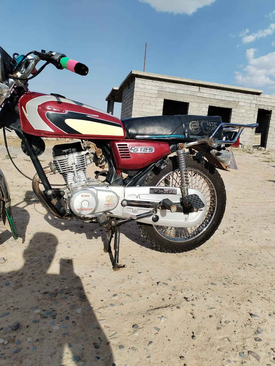 إسلام عليكم ماطور ٤ كير موديل ٢٠ محرك كهربايات كلها شغاله تواير جدد شديتهن قبل أسبوع وياله جدد شرط ماطور بس تشغل وتمشي الرقم *********** السعر ٢٧٥
