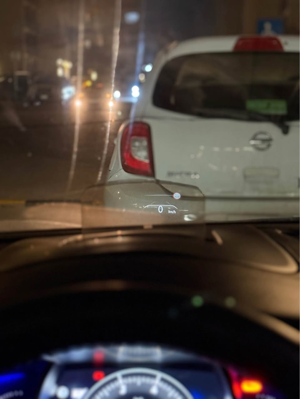 رينو تاليزمان 
موديل 2018 
السياره كلين بدون صبغ 
ماشيه 77 ميل  
مواصفات فول واحد على واحد : پانوراما ، مرايه كهربائيه ، دخول و خروج ذكي ، بصمه تشغيل ، هندبريك بصمه ، شاشه جبيره ، ماوس تحكم بالشاشه ، تدفئه و تبريد بالكشنات امامي ، تدفئه كشنات خلفي ، كشن امامي كهرباء ، تدليك كشن امامي ( مساج ) ، اضائه داخليه خمس الوان ، اوتو پارك ، رادارات ، حساسات 360 درجه ، كامرا خلفيه ، عدادات شاشه ، شاشة عرض السرعه ؏ الدشبول ( داتا شو ) ، لايتات امامي LED ليزر ، لايت خلفي LED.

السعر : 135
للتواصل : *********** أربيل, العراق
