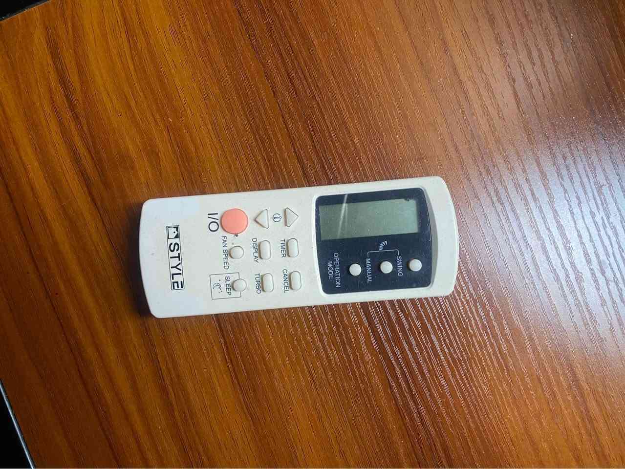 سبلت طن ونص نوع ستايل كوري تدفئة وتبريد شغال مع شاشة مواصافت بالصورة مع كامل الاغراض مو سمارت عادي السعر 200 الف الكل المراسلة *********** شارع كوية سايدين لاوان أربيل, العراق
