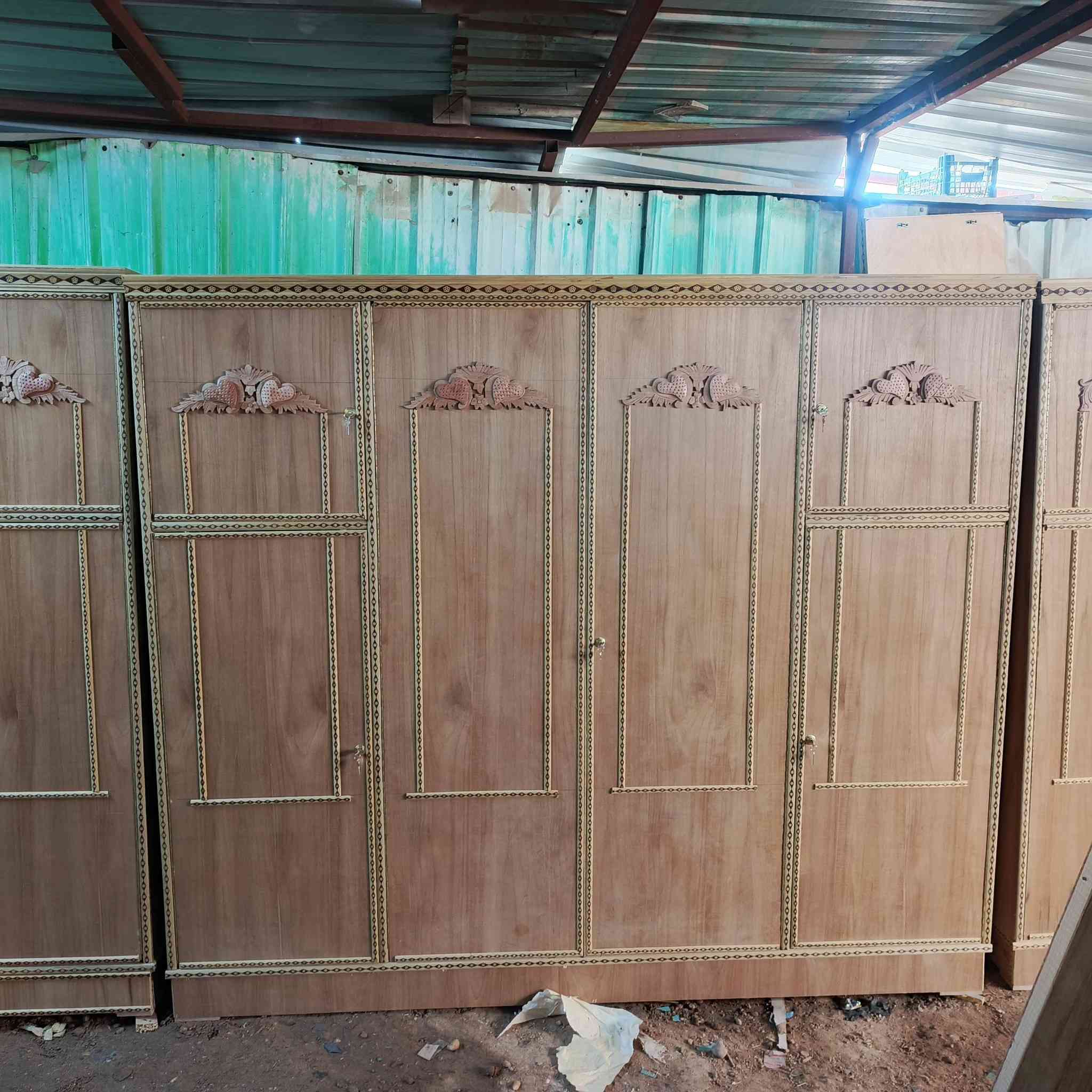 متوفر كناتير جديد مامستخدم باسعار مناسبة 
لاستفسار الاتصال على الرقم‏‪***********‬‏
