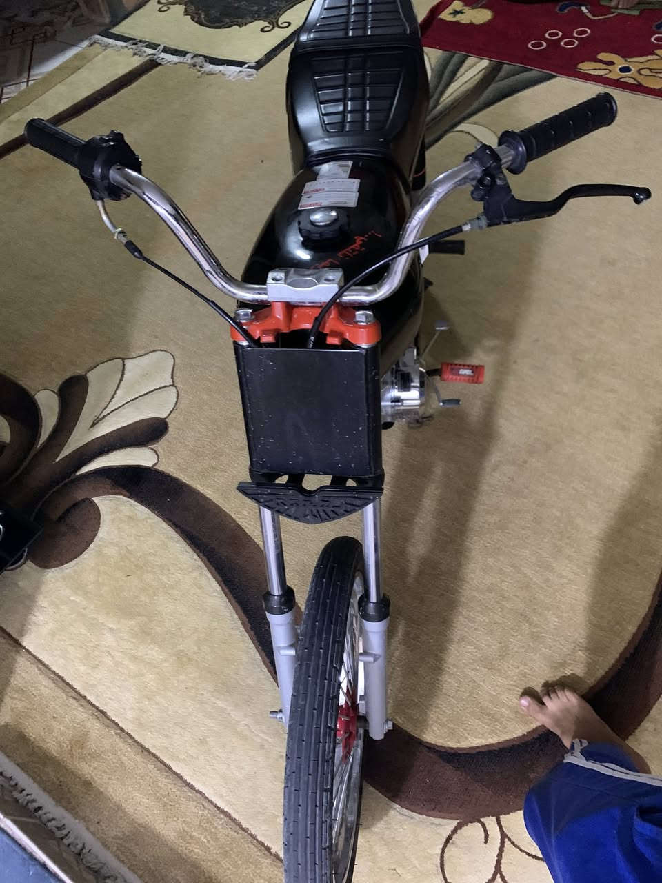 السلام عليكم ورحمة وبركاته دراجه مگر ستار تك خانقين أربع گير موديل 25بعدهة زيرو مكفوله سبايدر باكستاني محرك نضيف ممفتوح برغي منه سعر 950الف وبيهة مجال رقم صاحب دراجه ***********
