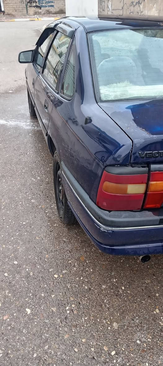 السلام عليكم
اوبل فكترا 92 حجم 20
رقم بغداد الماني مشروع وطني سنويه ل27
كير ومحرك شرط صدر جديد
داخلها دوشمه نظيفه بطاقة بانزين بيها
شرط التحويل المكان طوزخورماتو
رقم الموبايل ***********
السعر 42
لايت زنون
