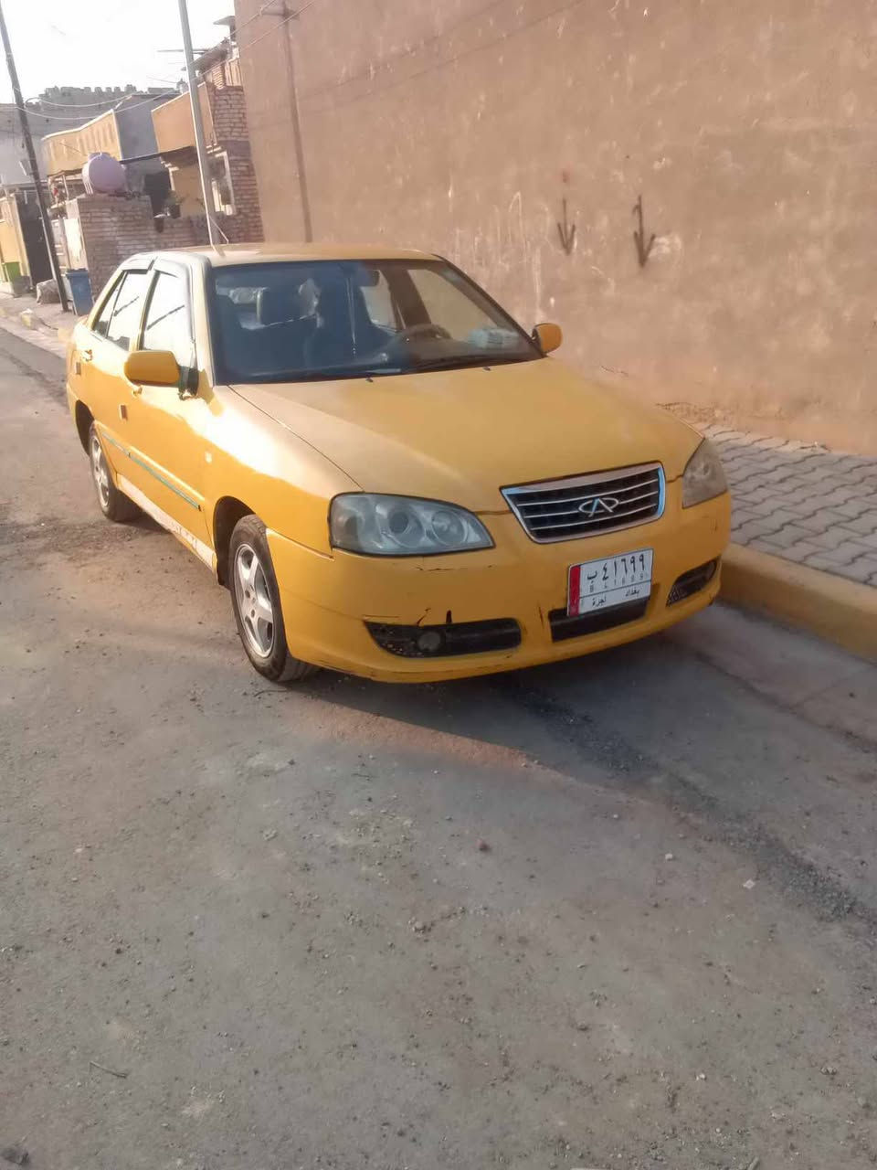 السلام عليكم سياره شيري كوين موديل 2011 سياره مقفوله السعر 30 ***********
